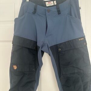 Fjallraven keb Men's Blue and Black outdoor Pants size 32